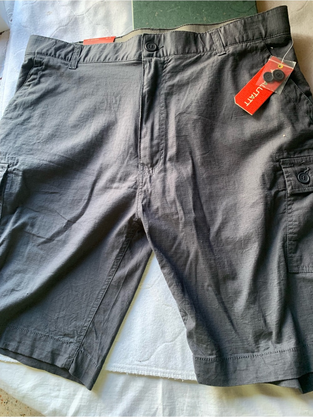 Men's Charcoal blue Cargo Shorts size 38/10. New with tags by Hallstatt